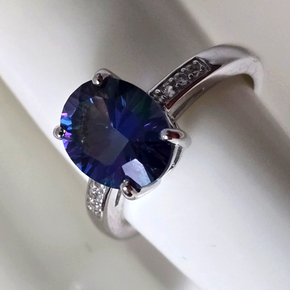 Elegant Sterling Silver 925 Mystic Topaz Ring - Picture 2 of 7